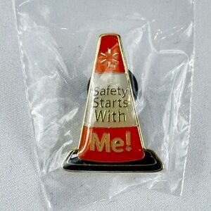 NWT Walmart Official Employee Pin